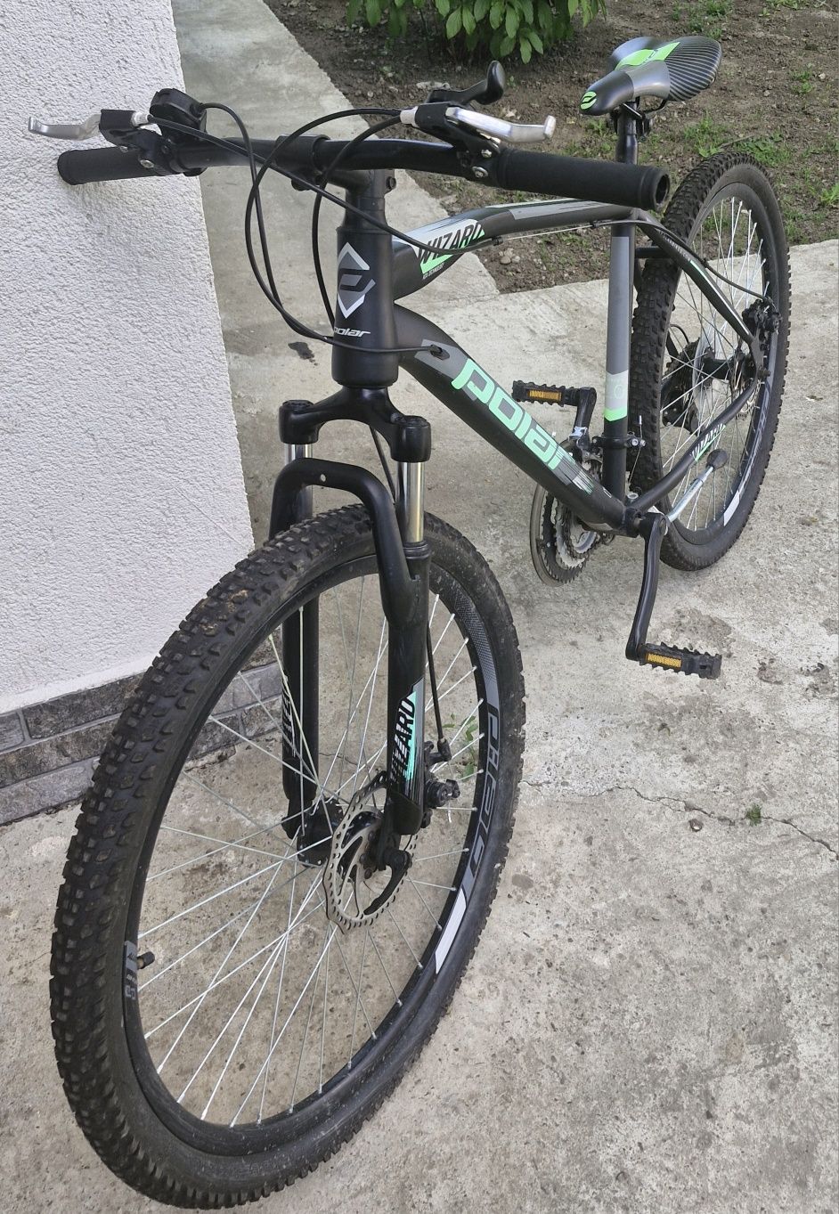 Vând Bicicleta Polar Wizzard 2.0 ,Nergru-Verde,26 inch