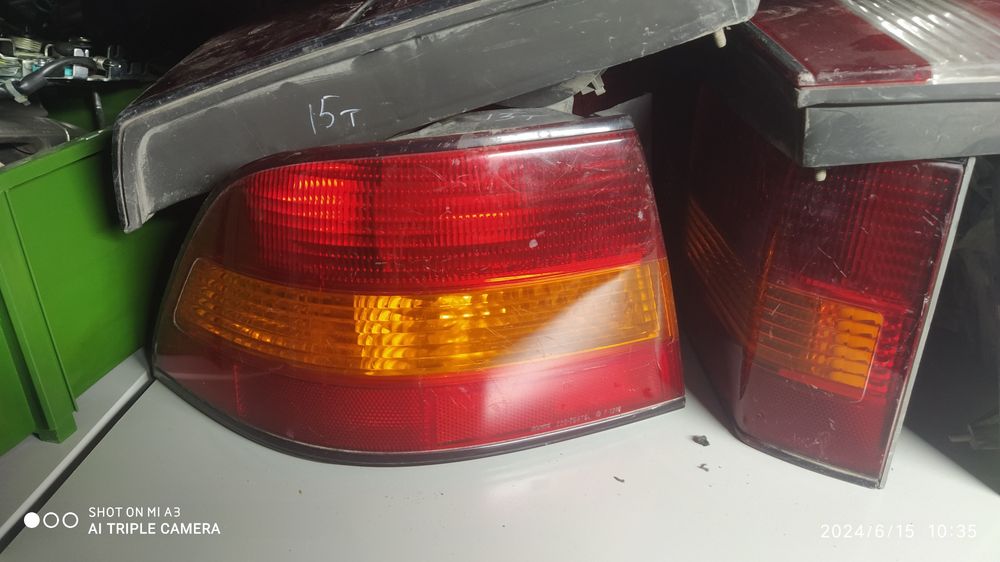 Задний фонарь Toyota windom