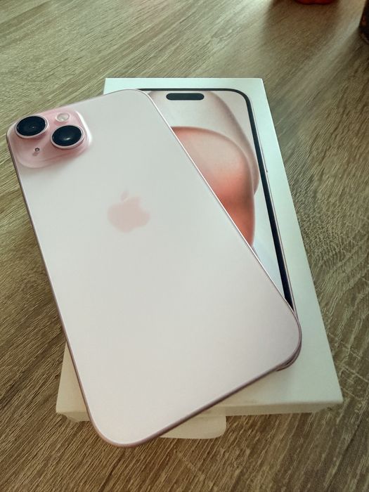 Iphone 15 Pink 128 GB в гаранция