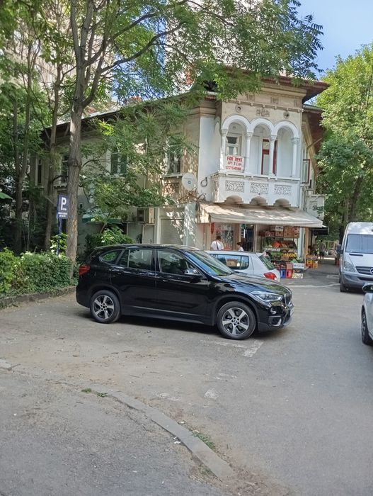 Închiriere spațiu comercial
