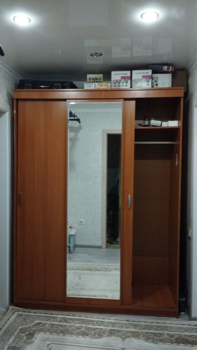 Продам шкаф-купе