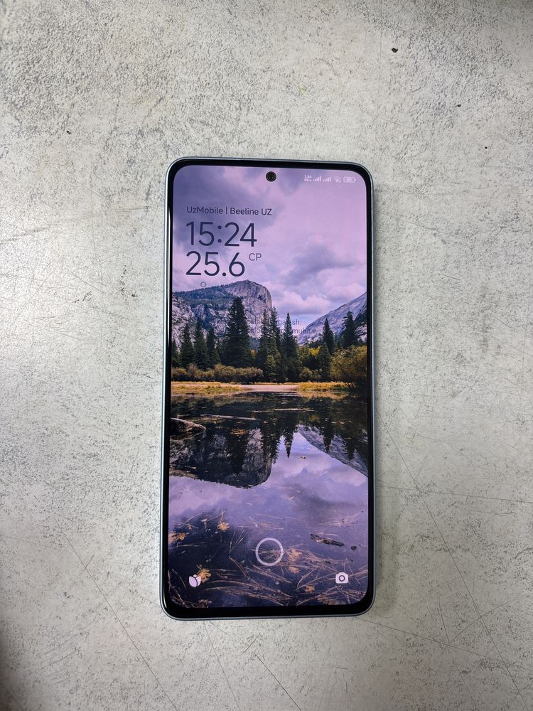 Redmi not 13 . 128 gigabayt 3-oy ishlatilgan zarar yetgan joyi yoq
