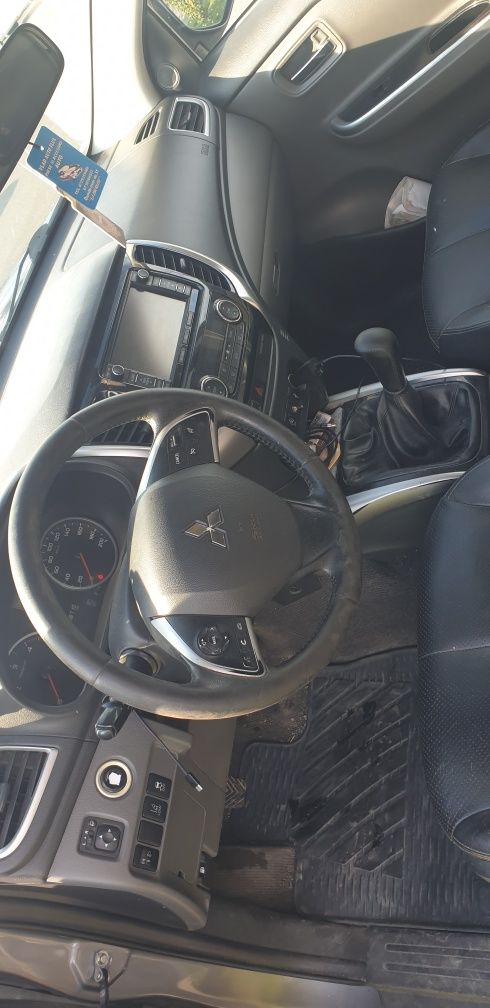 Vând mitsubishi l200 an 2017
