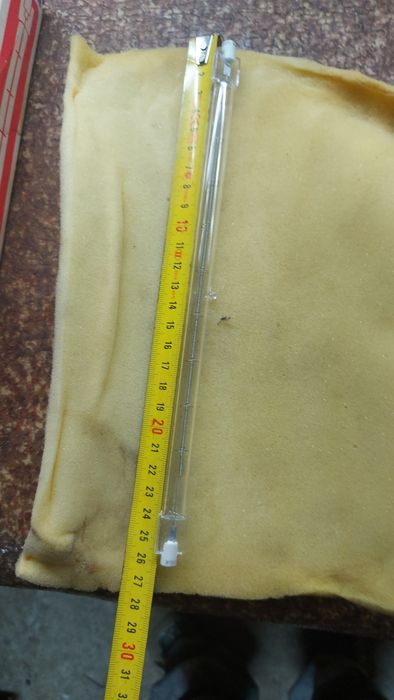 Лампи UV от дискотека 4 броя ,за авариина сигназицая 6 броя и 2 хал. л