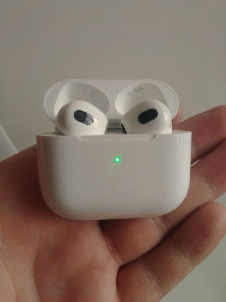 Продам air pods 3