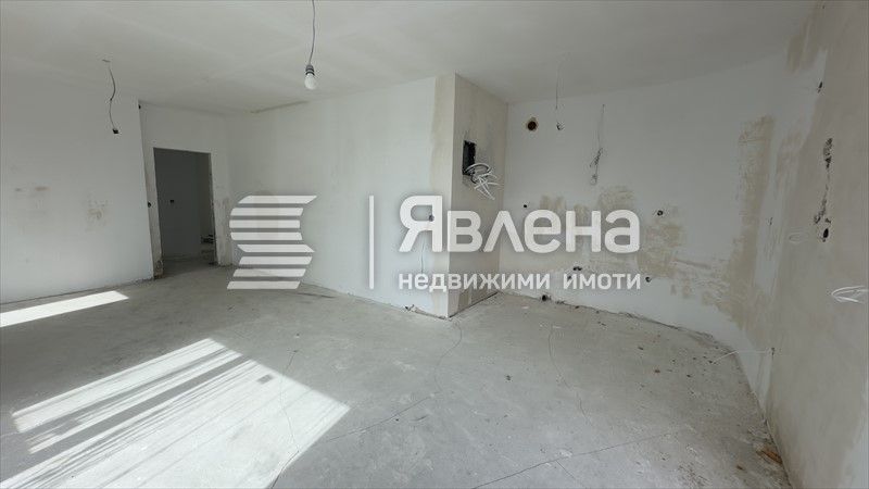 Тристаен апартамент