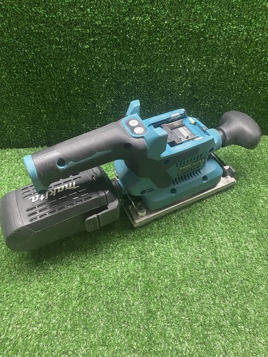 Безчетков виброшлайф с регулаж на оборотите Makita DBO380