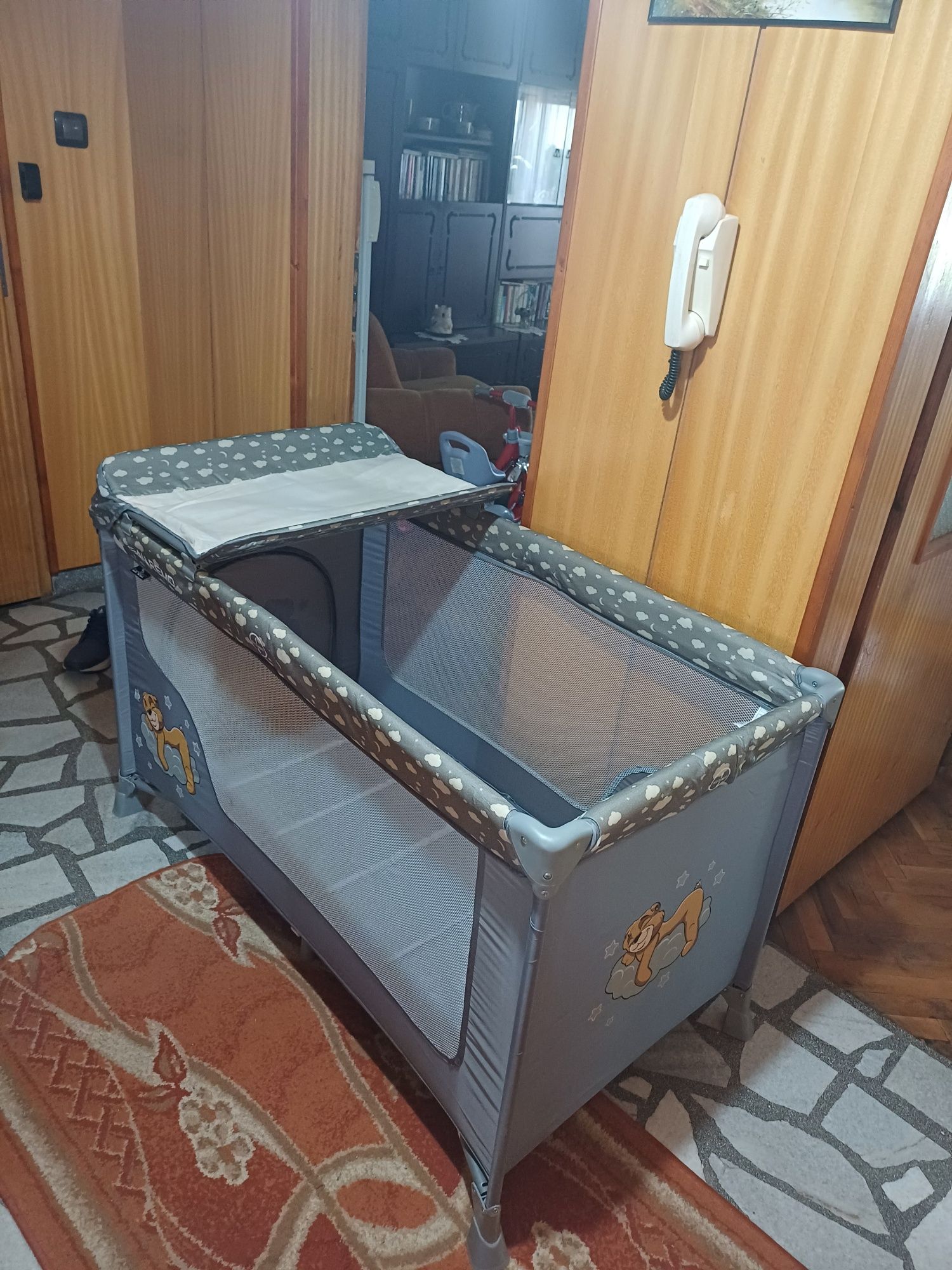 Сгъваемо детско креватче