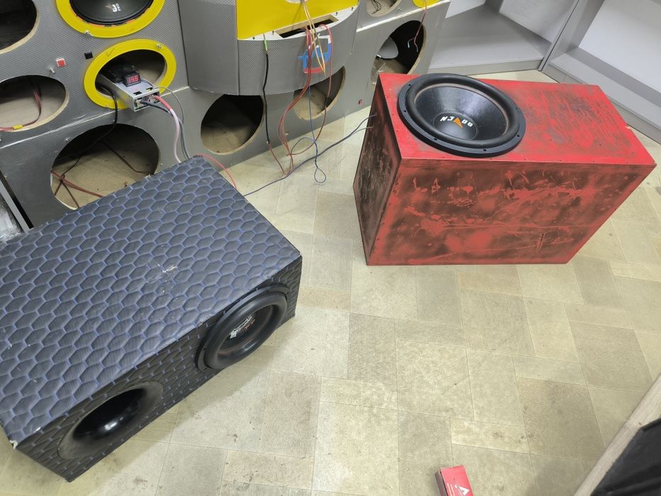 Продам 2 сабуфер готовыи