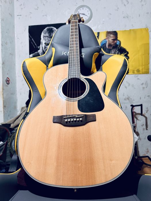 Акустична китара Takamine