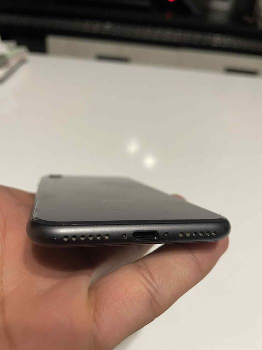 Iphone 8 64 GB Като нов