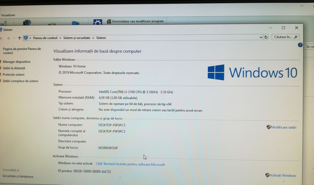 PC complet (unitate, monitor, tastatura și mouse)