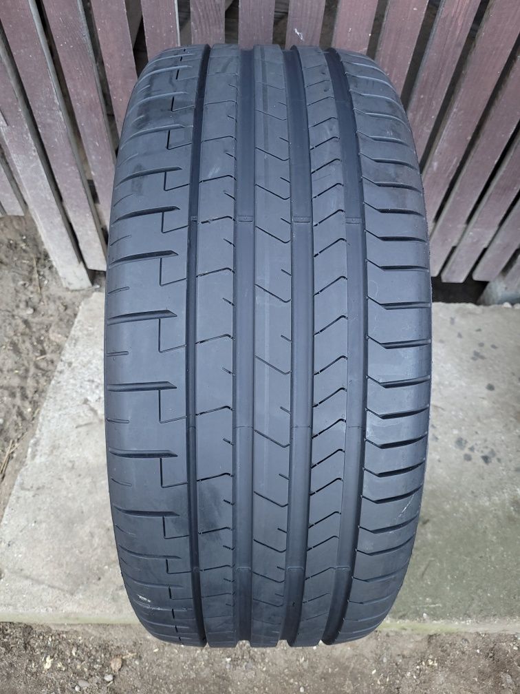 265 40 22 Cauciuc de vară Pirelli