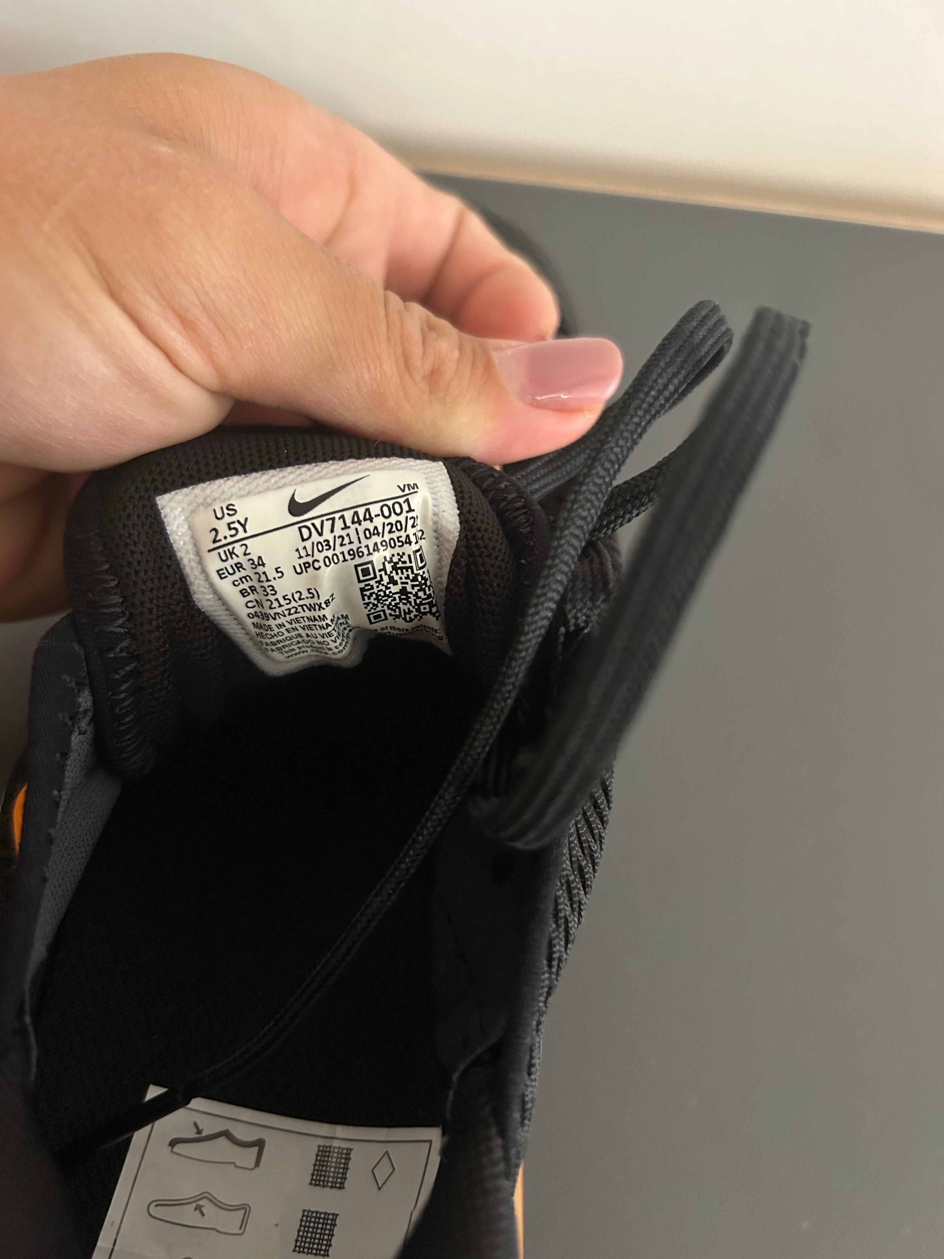 Маратонки  Nike270 номер 34