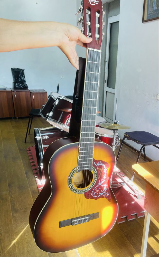 Klassik gitara 550 ming 39,40 razmer