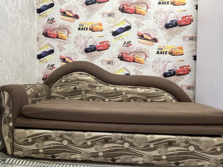 Продаи тахту, состояние норм, самовывоз.