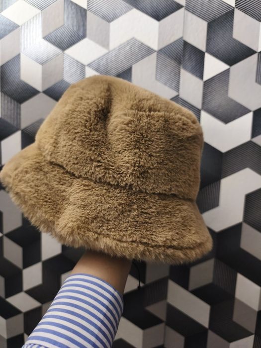 Pălărie cu blăniță LC Waikiki