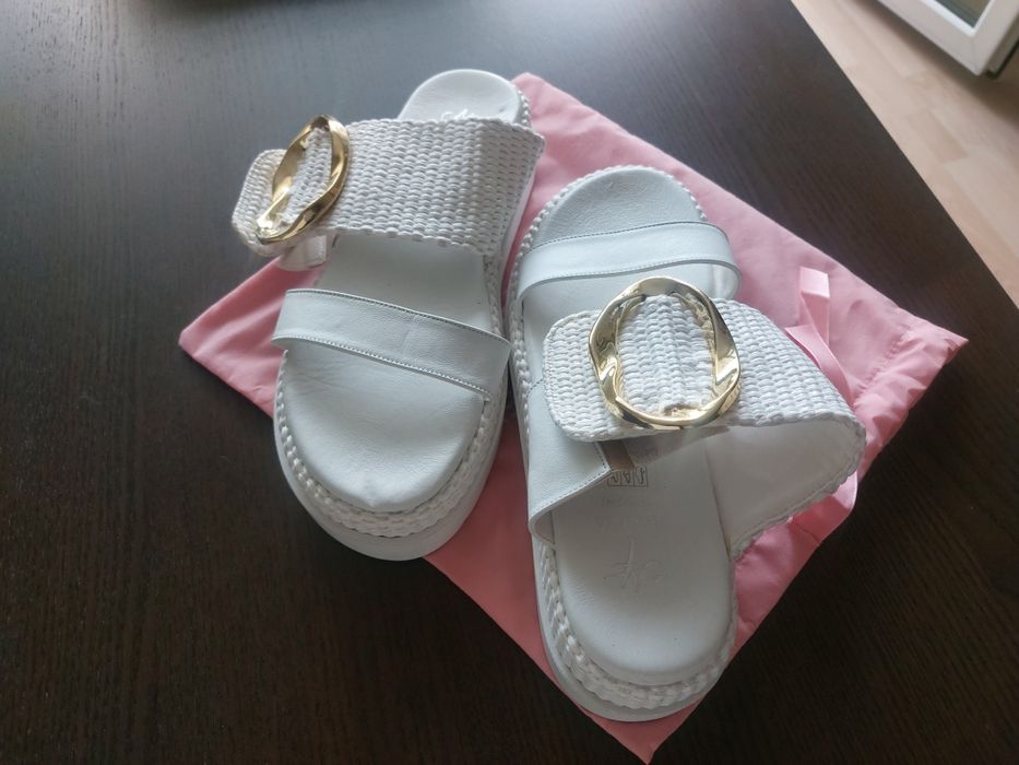 Продавам женски обувки Mariela Fabiani