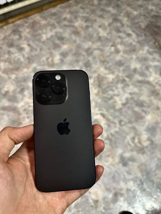 Продам Айфон 14 про