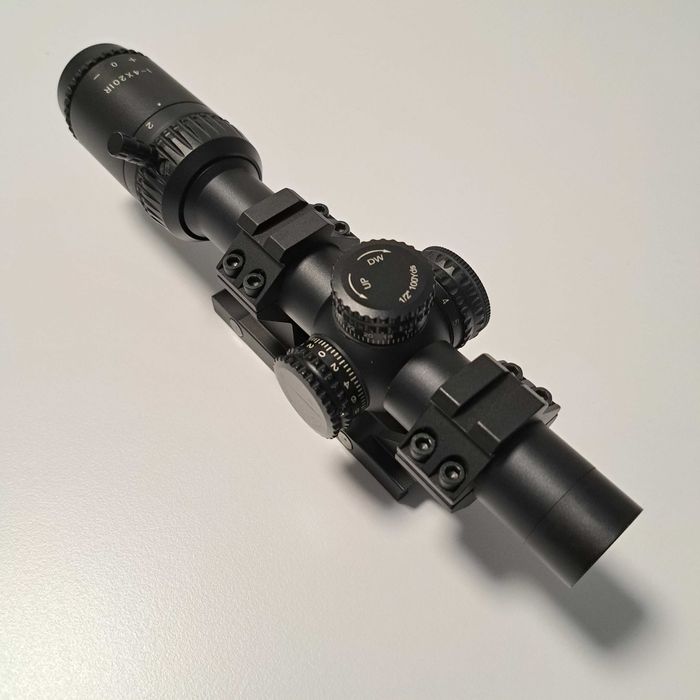Airsoft - Scope / Luneta Novritsch 1-4x (BB Proof) + Ghillie ACP