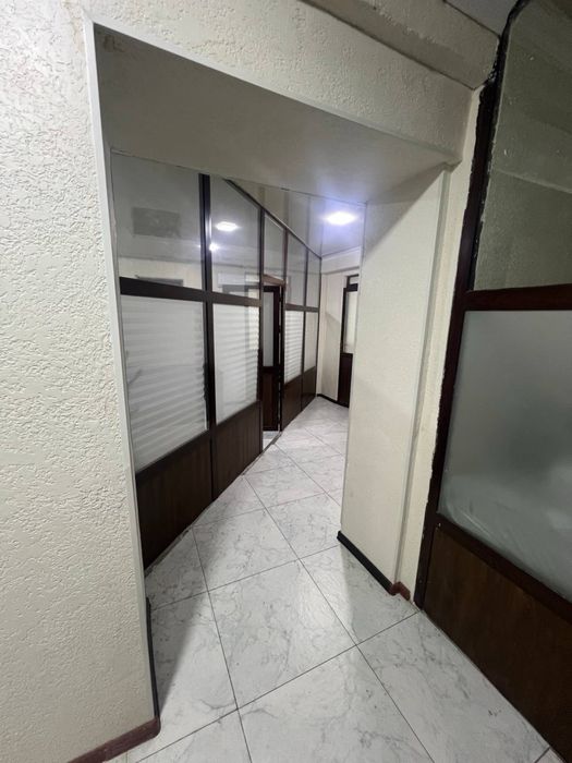 СРОЧНО! Продается пол подвалное помешение в центре города.