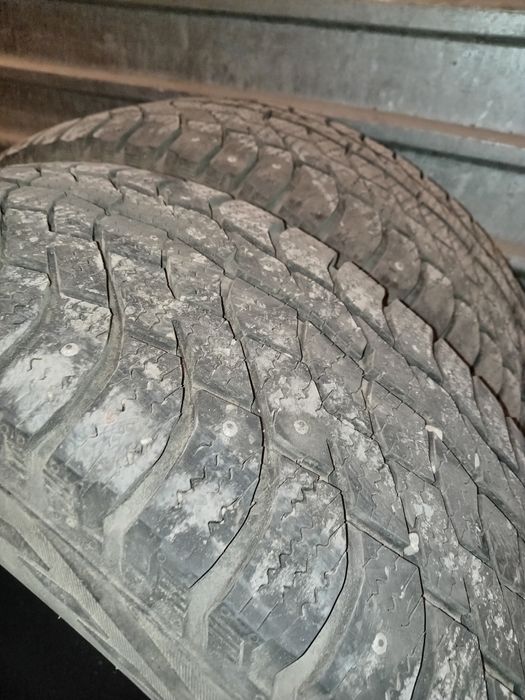Продам резину б/у.