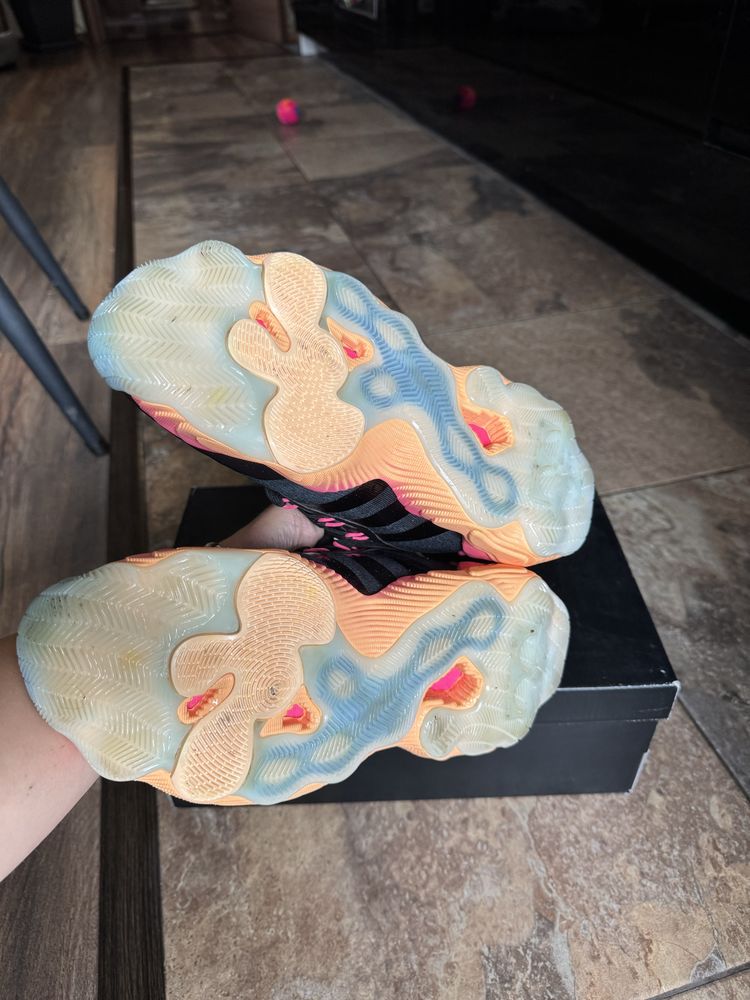 Маратонки Adidas