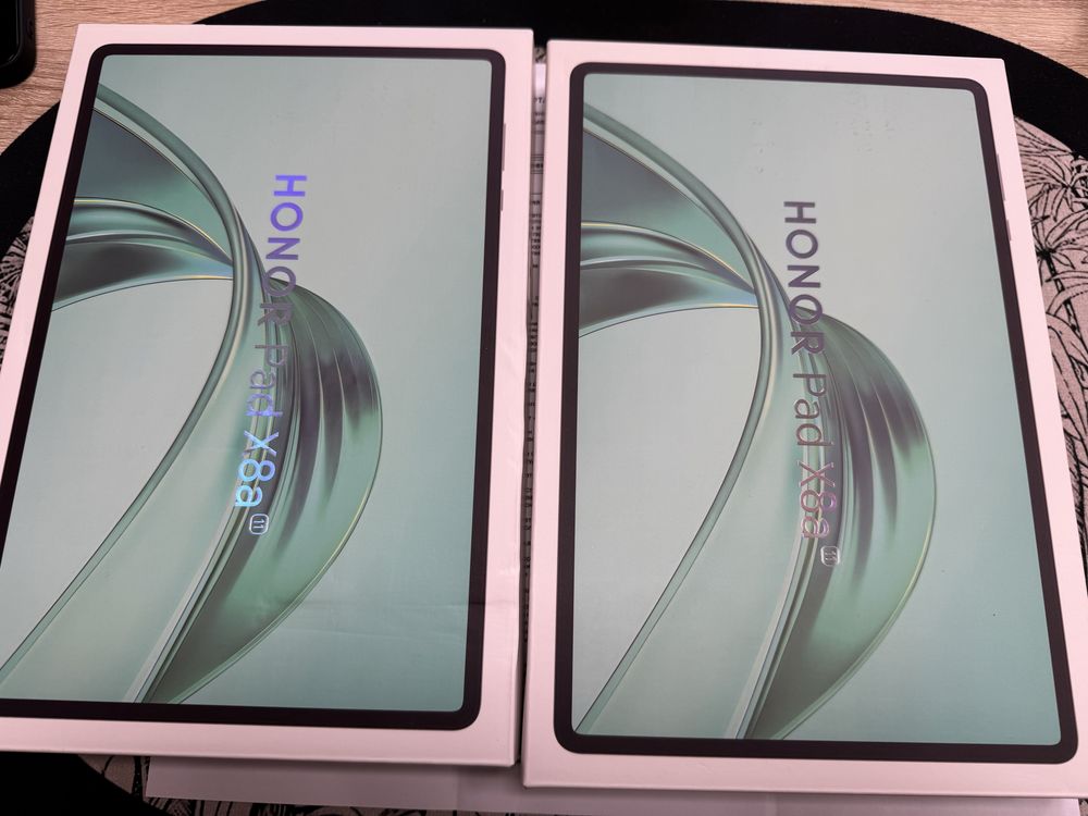 Таблет Honor Pad X8a 4/128gb - чисто нови с 2 год гаранция от Yettel