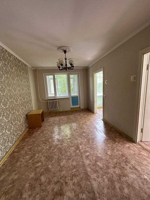 4х - комнатная квартира  Тургенева