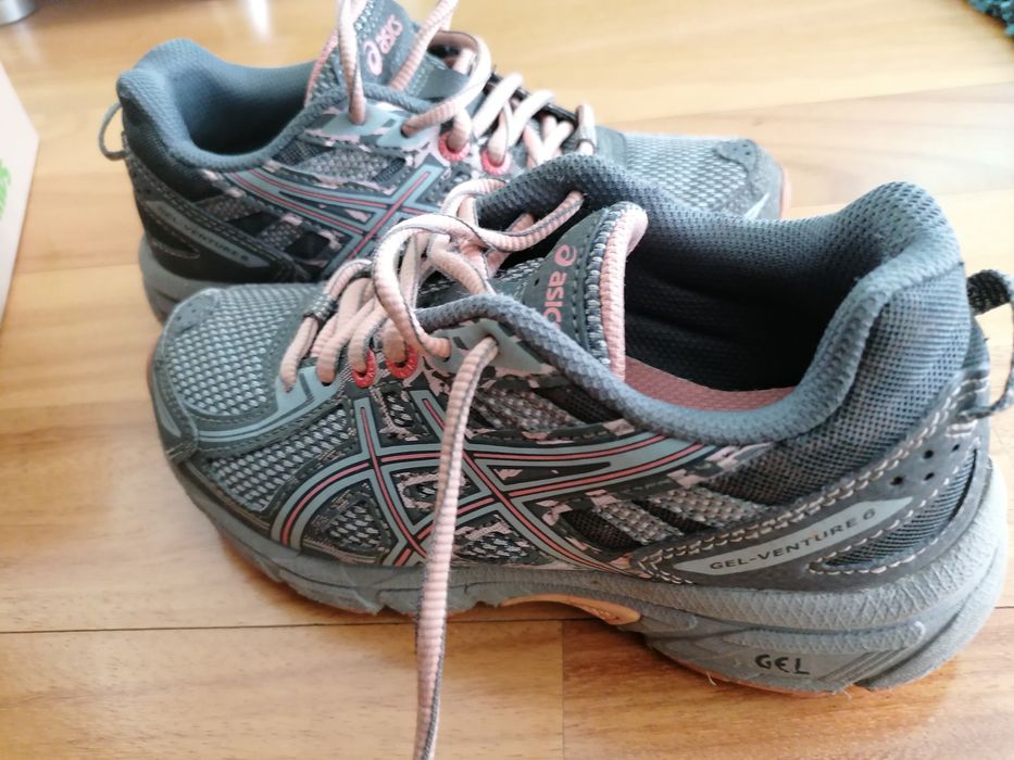 Vand adidasi sport asics nr 35 fete