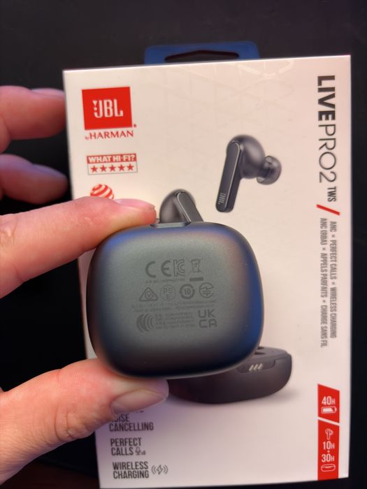 Продавам Слушалки JBL Live PRO 2