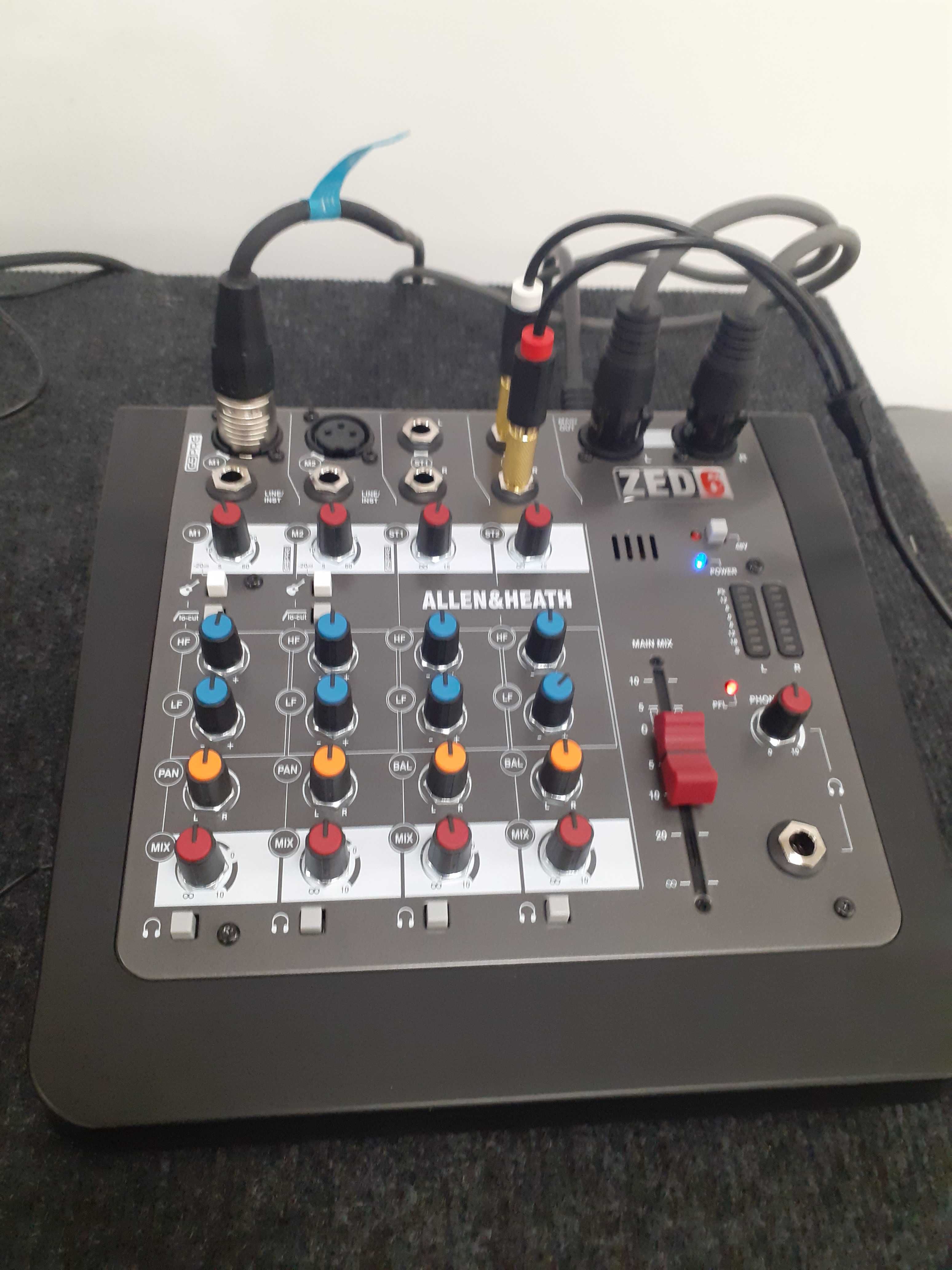Sistem complet sonorizare, boxe active Yamaha DBR 15, mixer, Head set