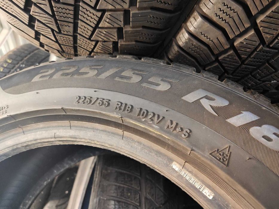 4бр. зимни гуми 225/55/18 Pirelli