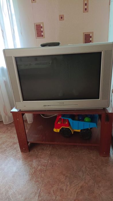 Телевизор Philips. В хорошем состоянии