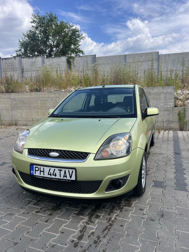 Vand Ford Fiesta