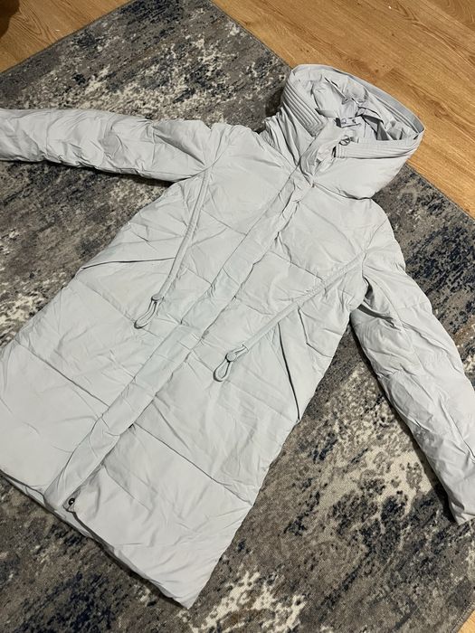 Продам пуховик на девочку