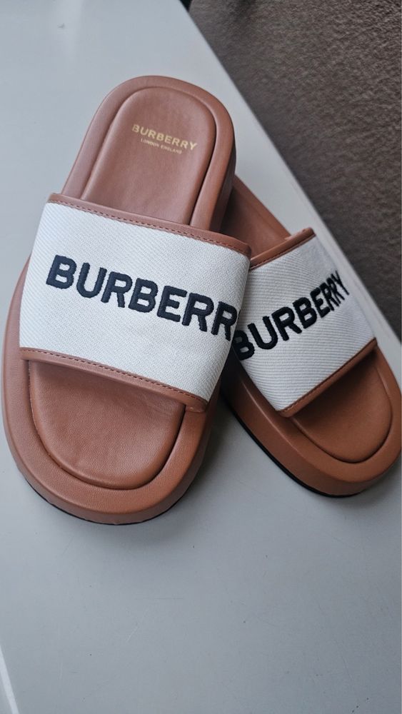 Burberry чехли