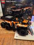 LEGO®️ Technic - Vehicul de teren 42139, 764 piese