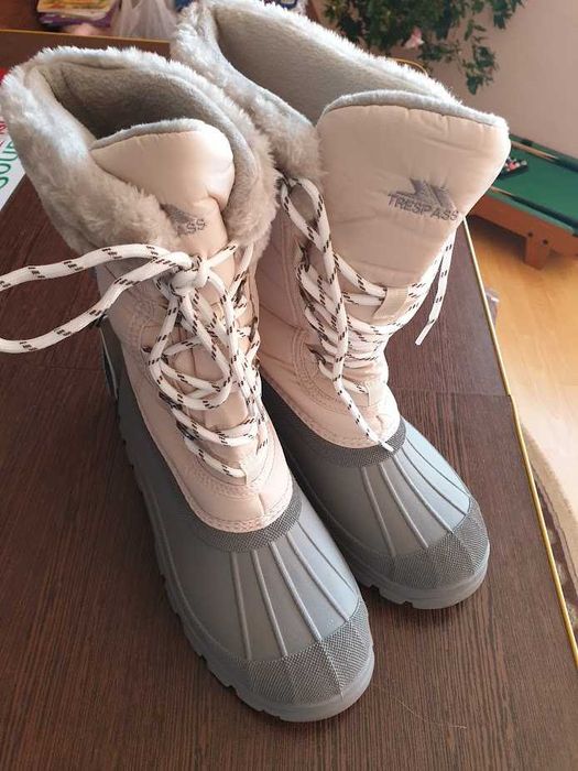 ghete pentru doamne si domnisoare