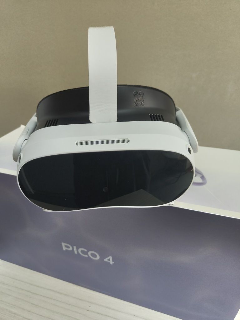 Headset VR pico 4