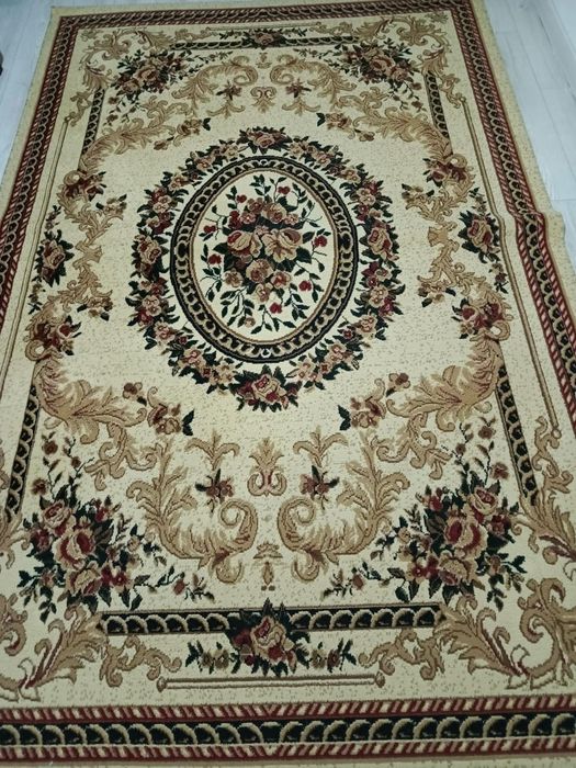 Продам ковёр 2 x 3