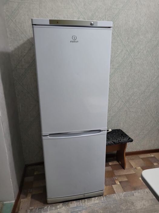 Холодильник кухонный