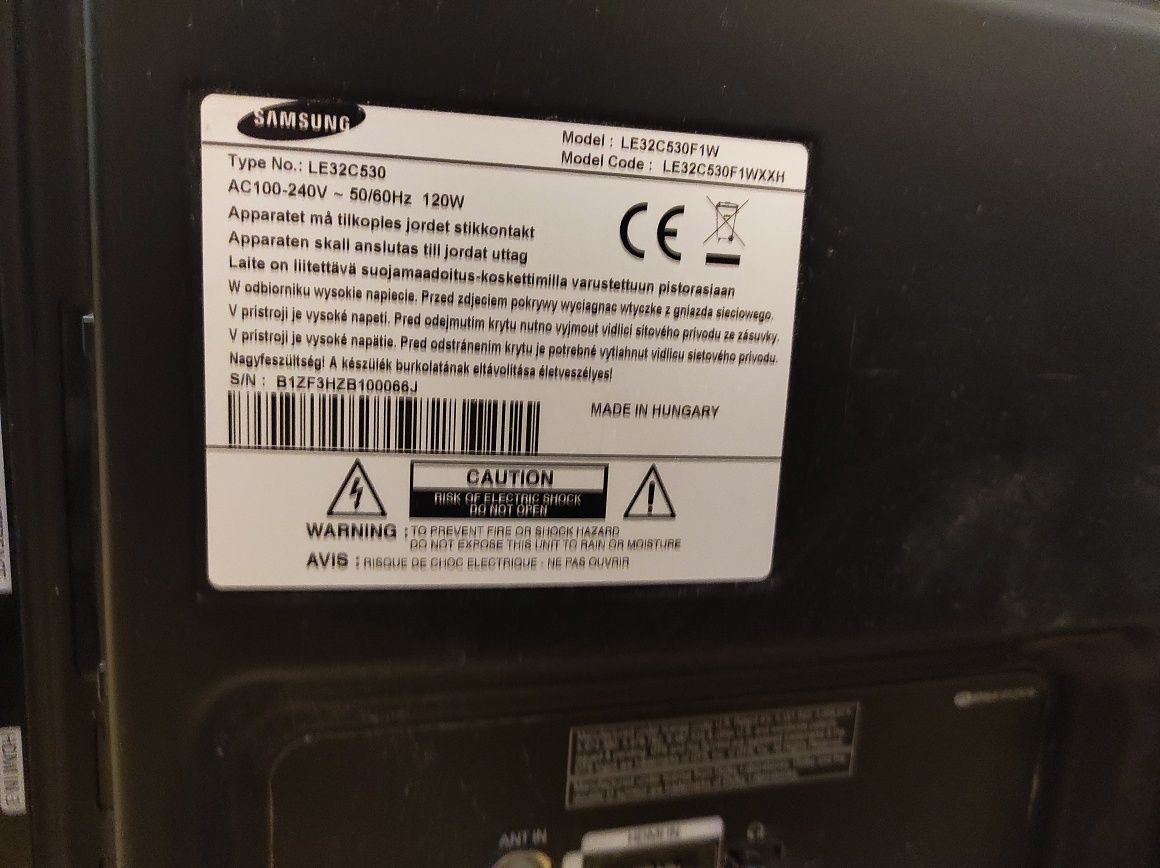 Doua televizoare Samsung LE32C530 cu defecte
