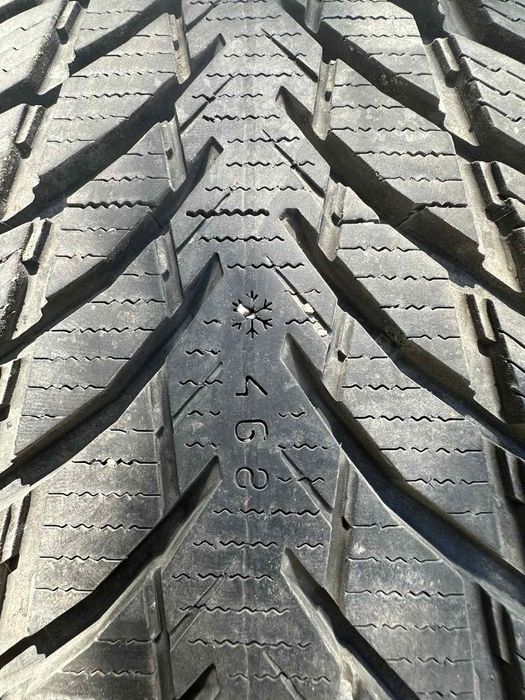 225/40/18 Nokian M+S