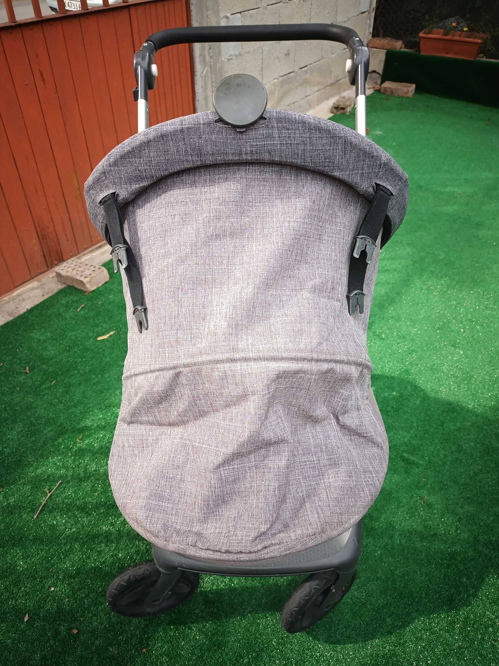 Бебешка количка Stokke