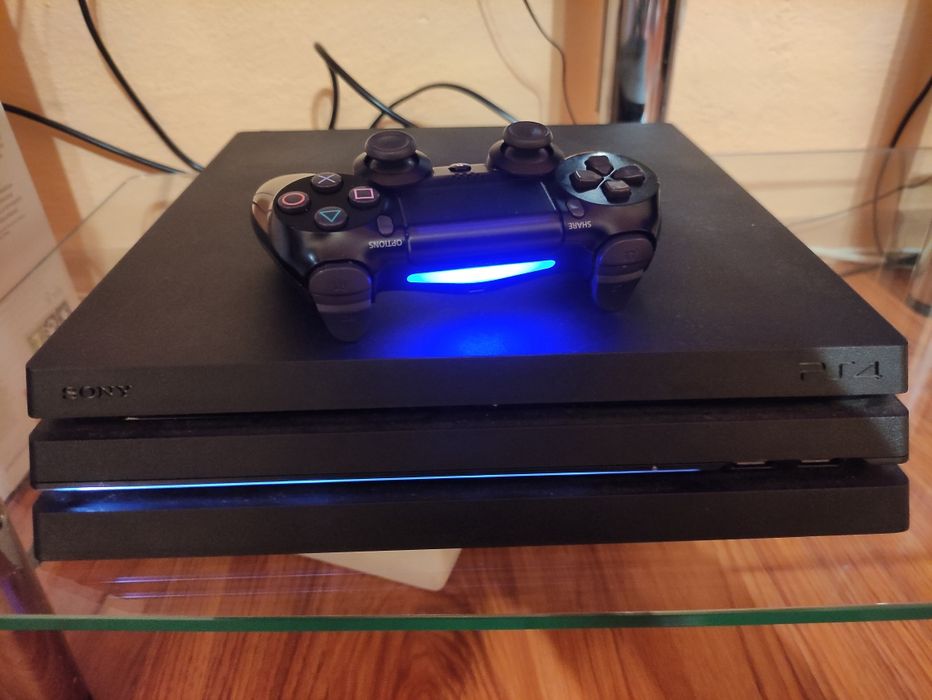 „Освободете силата на игрите с PS4 Pro Памет 1 TB 