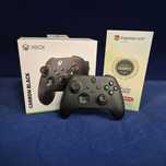 (B32367.2/Ag28 Doi Baieti ) Controller Xbox / Cutie / Garantie 2 ani !