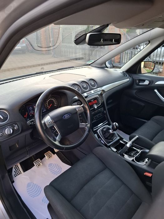 Ford S-Max 2.0 Diesel an 2011 euro 5
Model deosebit