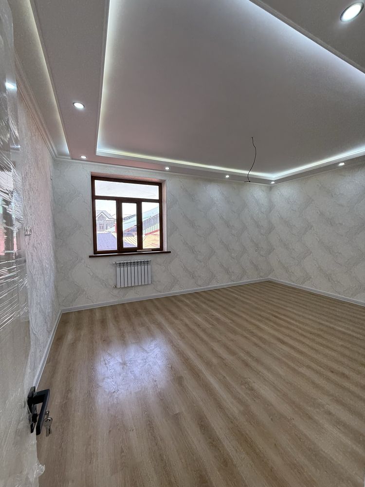 Sergeli Tumani Qoyliq 1 Mavzesi roparasida yengi uchaska sotiladi