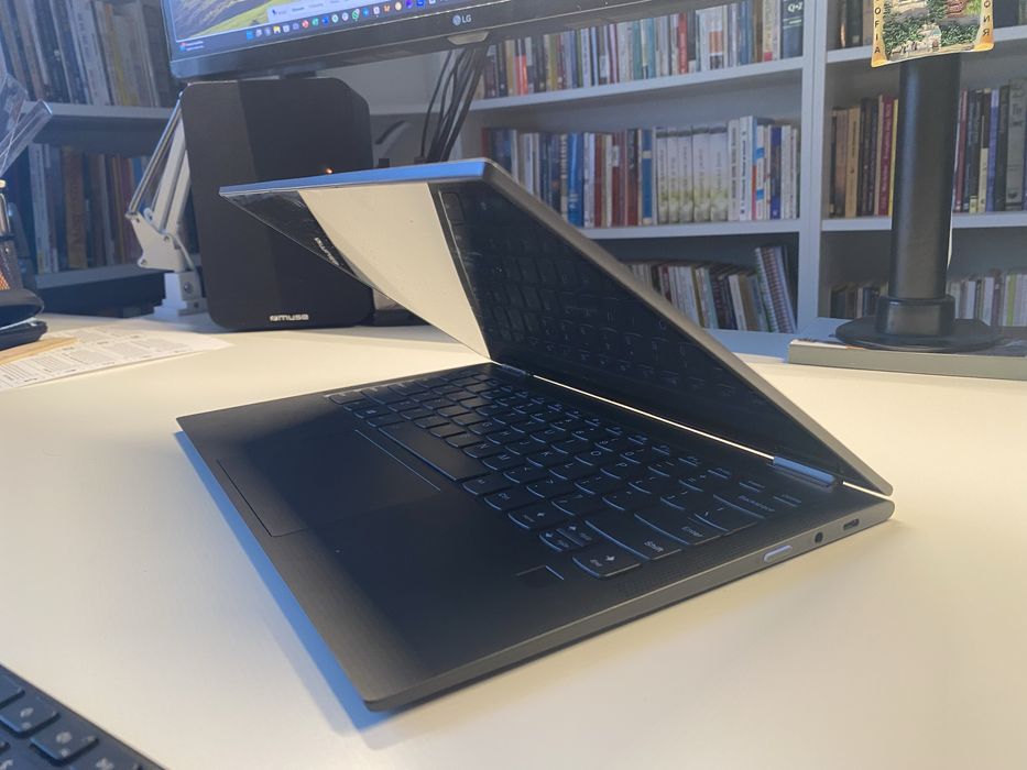 Super SLIM Lenovo YogaC630